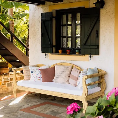 Ktima Zotos Luxury Exotic 2 بيت للعطل